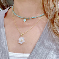 Mother Pearl Flower Necklace