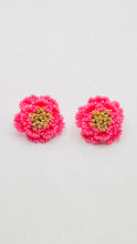 Load image into Gallery viewer, Enilda Flower Earrings
