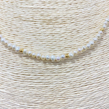 Load image into Gallery viewer, Pearl Beads Choker
