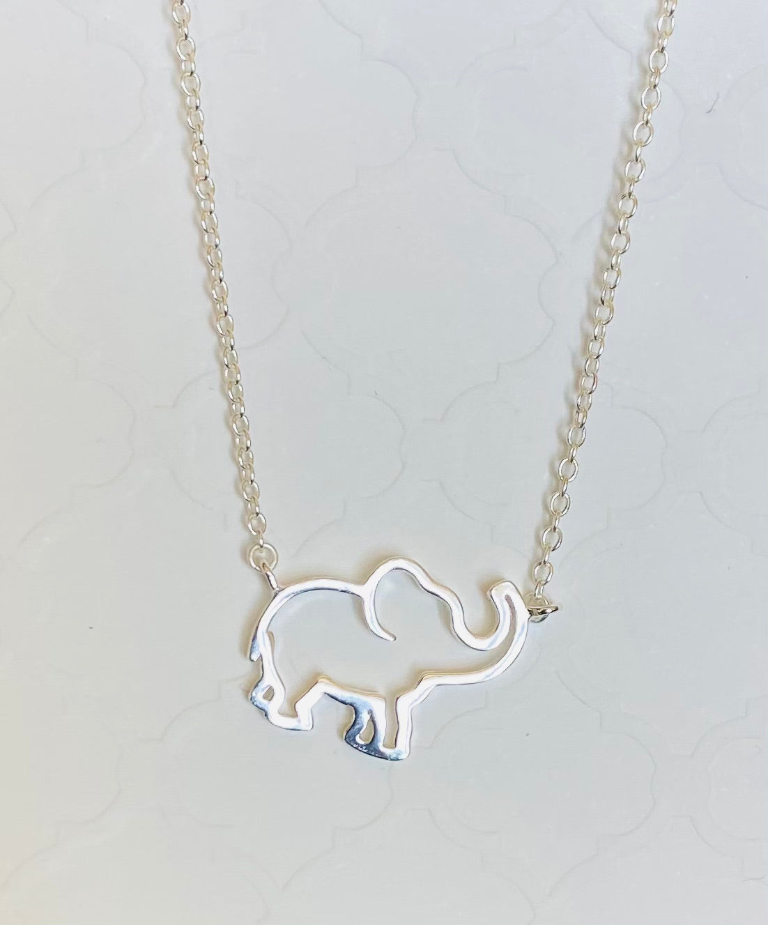 Elephant hot sale outline necklace